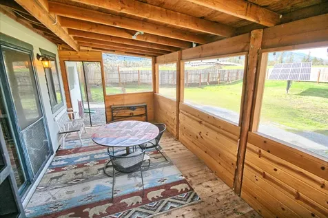 17275 Water Gap Road Williams OR 97544