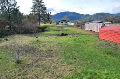 17275 Water Gap Road Williams OR 97544