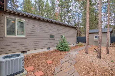 51868 Trapper George Lane La Pine OR 97739