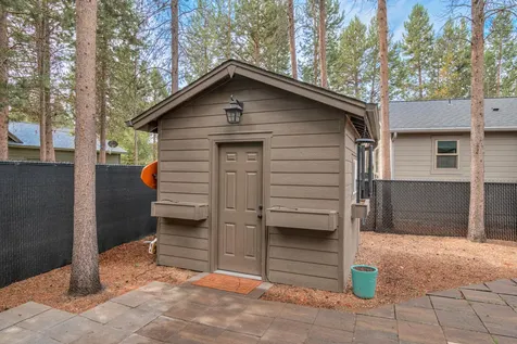 51868 Trapper George Lane La Pine OR 97739