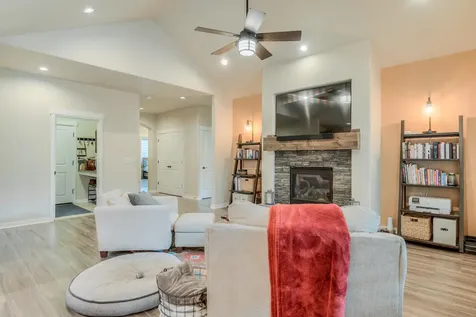 51868 Trapper George Lane La Pine OR 97739