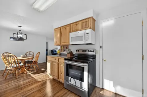 2412 SW Wickiup Avenue Redmond OR 97756