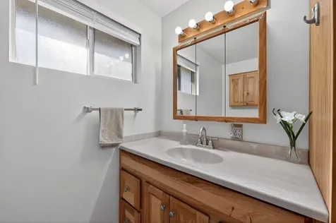 2412 SW Wickiup Avenue Redmond OR 97756