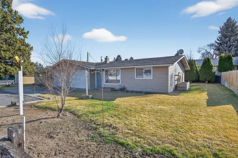 2412 SW Wickiup Avenue Redmond OR 97756