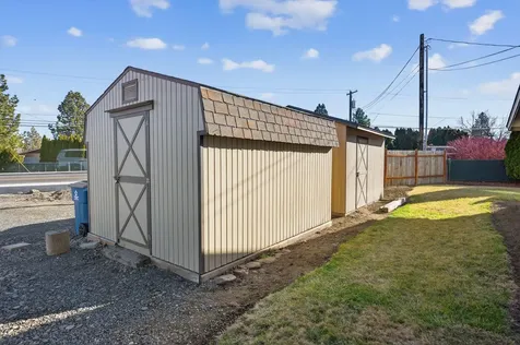 2412 SW Wickiup Avenue Redmond OR 97756