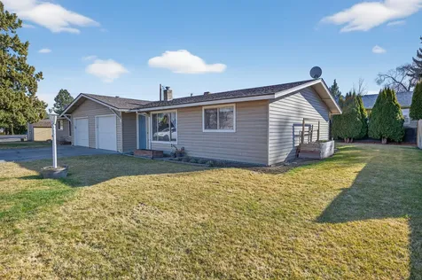 2412 SW Wickiup Avenue Redmond OR 97756
