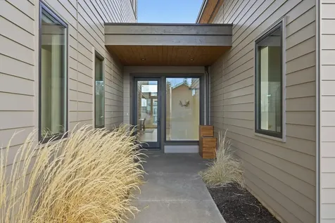 19170 Gateway Loop Bend OR 97702