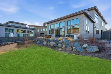 19170 Gateway Loop Bend OR 97702