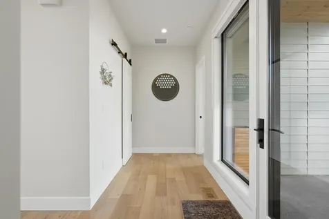 19170 Gateway Loop Bend OR 97702
