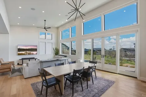 19170 Gateway Loop Bend OR 97702