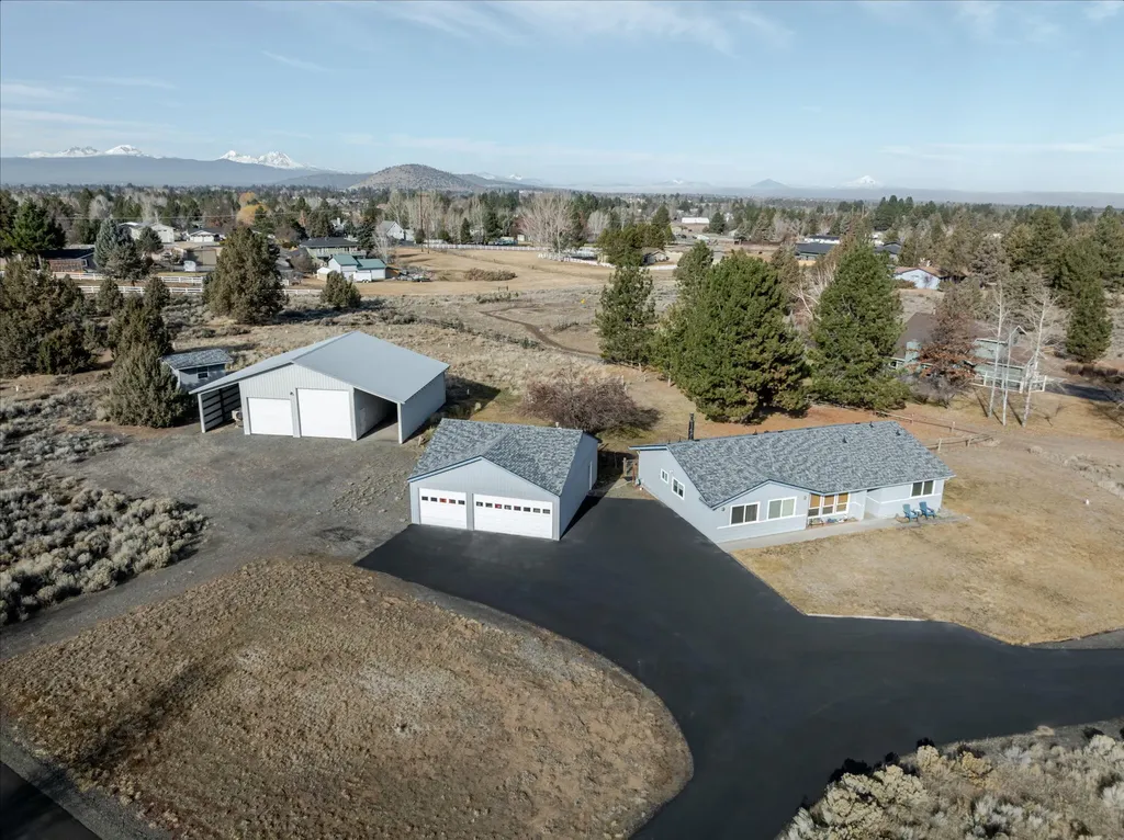 61747 Somerset Drive Bend OR 97702