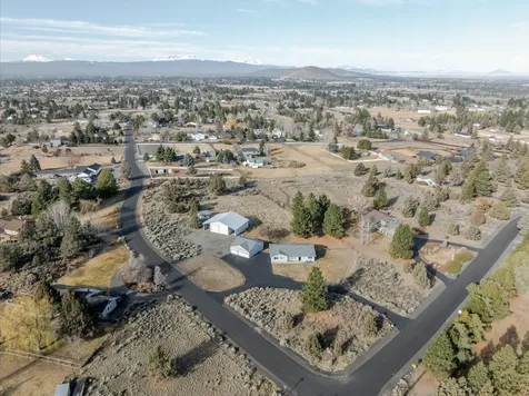 61747 Somerset Drive Bend OR 97702