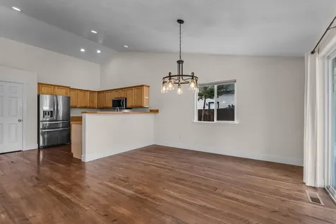 2237 SW Metolius Avenue Redmond OR 97756