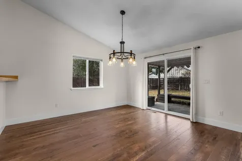 2237 SW Metolius Avenue Redmond OR 97756