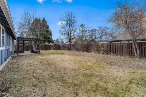 2237 SW Metolius Avenue Redmond OR 97756
