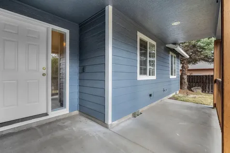 2237 SW Metolius Avenue Redmond OR 97756