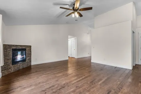 2237 SW Metolius Avenue Redmond OR 97756