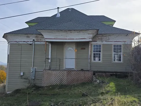 302 W Main Street Klamath Falls OR 97601