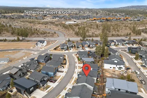 61182 SW Tippytoe Place Bend OR 97702