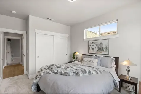 3843 NE Oakside Loop Bend OR 97701
