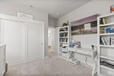 3843 NE Oakside Loop Bend OR 97701