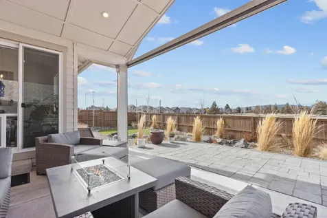 3843 NE Oakside Loop Bend OR 97701