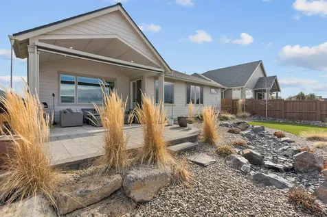3843 NE Oakside Loop Bend OR 97701