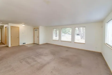 60196 Navajo Road Bend OR 97702