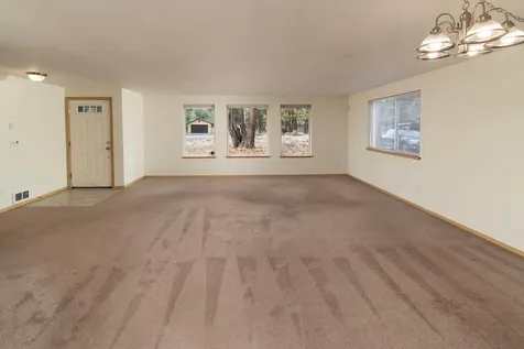 60196 Navajo Road Bend OR 97702