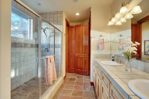 60786 Currant Way Bend OR 97702