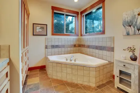 60786 Currant Way Bend OR 97702