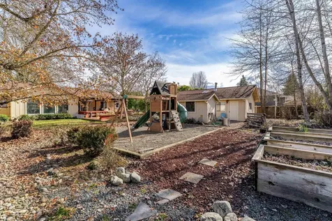 1462 Darneille Lane Grants Pass OR 97527