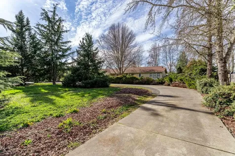 1462 Darneille Lane Grants Pass OR 97527
