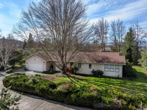 1462 Darneille Lane Grants Pass OR 97527