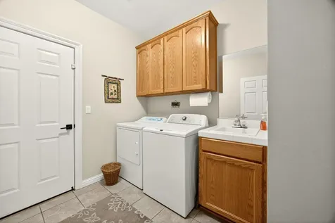 3388 Creek View Drive Medford OR 97504