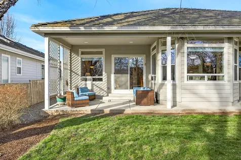 3388 Creek View Drive Medford OR 97504