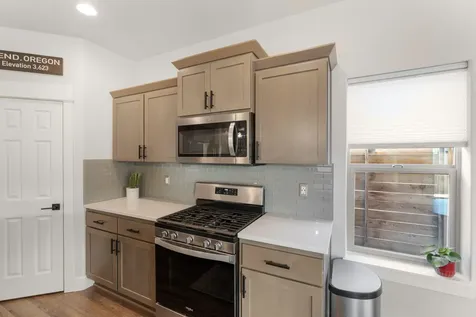 20608 Rolen Avenue Bend OR 97702