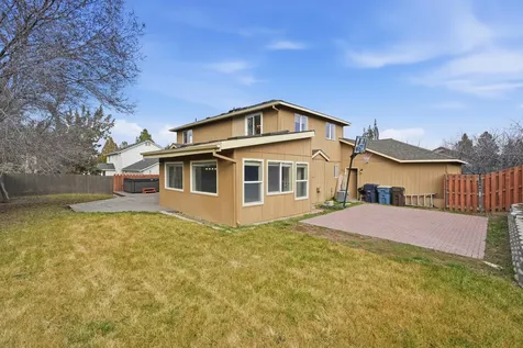 2917 SW 37th Court Redmond OR 97756