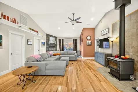 16 Portabello Way Eagle Point OR 97524
