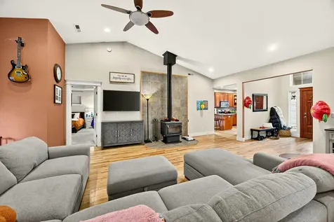 16 Portabello Way Eagle Point OR 97524