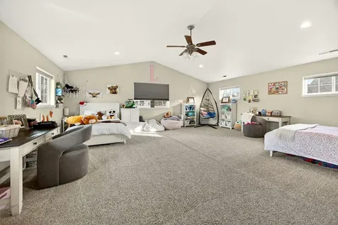 16 Portabello Way Eagle Point OR 97524