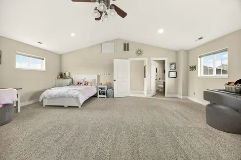 16 Portabello Way Eagle Point OR 97524