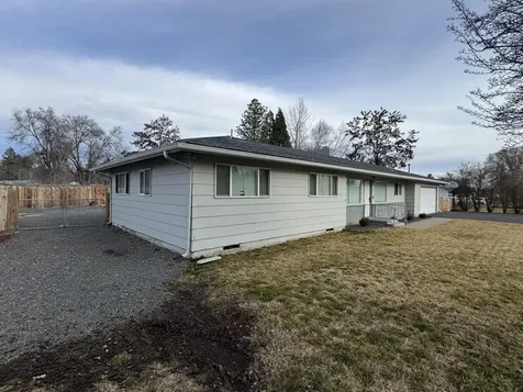 3267 Hope Street Klamath Falls OR 97603