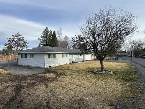 3267 Hope Street Klamath Falls OR 97603