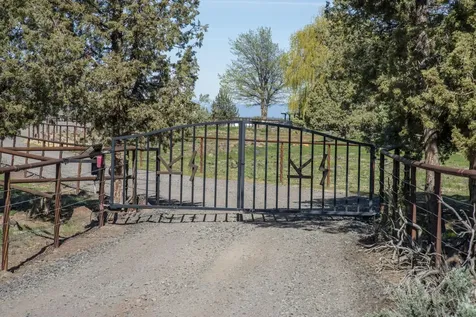 2441 SW Minson Road Powell Butte OR 97753