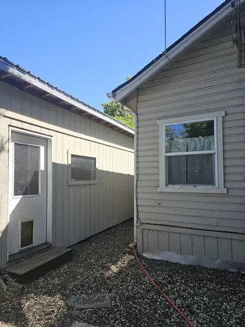 704 SW K Street Grants Pass OR 97526