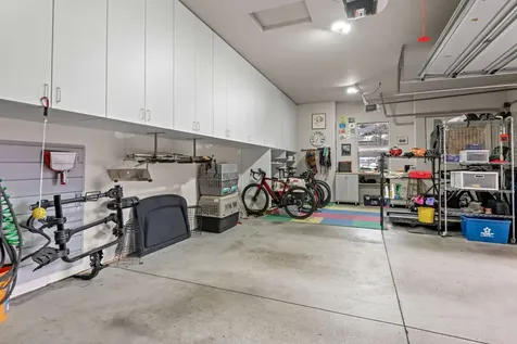 2526 NW Locke Court Bend OR 97703