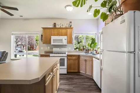 61210 Larkspur Loop Bend OR 97702
