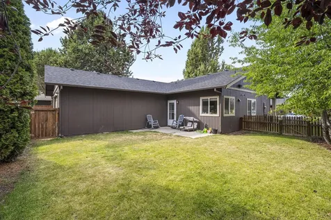 61210 Larkspur Loop Bend OR 97702