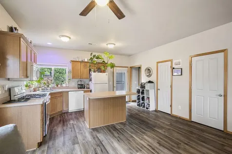61210 Larkspur Loop Bend OR 97702